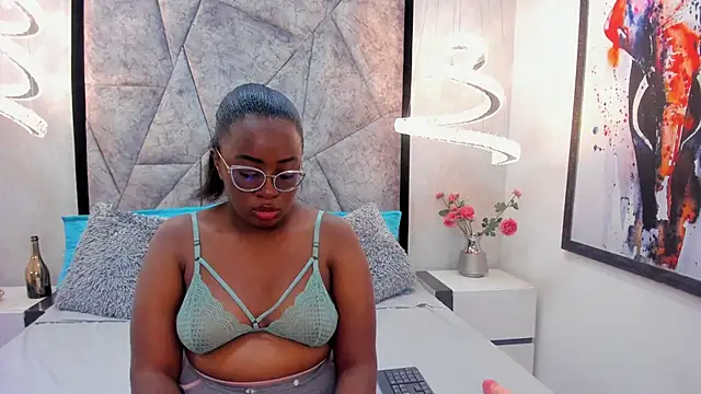 ZoeBrowns online show from 30, 5, 2026