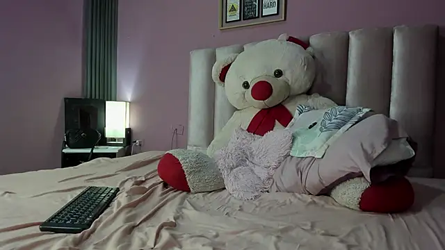 Snapshot of ORIANNA_21 chatting on 30, 5, 2026 ORIANNA 21 online show from 30, 5, 2026