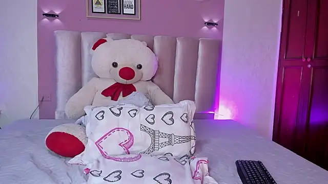 Snapshot of ORIANNA_21 chatting on 14, 7, 2026 ORIANNA 21 online show from 14, 7, 2026