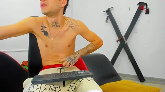 boy max latin online show from 23, 5, 2026