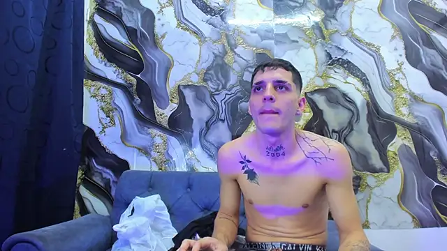 Snapshot of boy_max_latin chatting on 7, 6, 2026 boy max latin online show from 7, 6, 2026