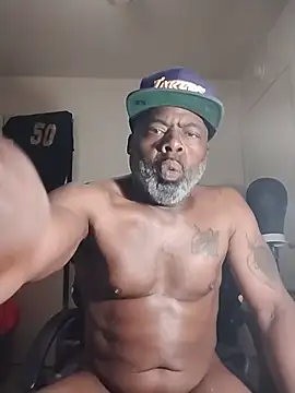 Snapshot of Tremainebigg chatting on 24, 5, 2026 Tremainebigg online show from 24, 5, 2026