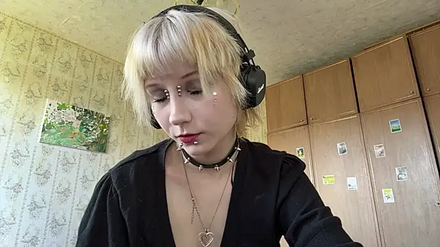 Snapshot of FatimahFroman chatting on 23, 5, 2026 FatimahFroman online show from 23, 5, 2026