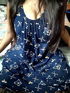 Snapshot of radhikagupta345 chatting on 6, 6, 2026 radhikagupta345 online show from 6, 6, 2026