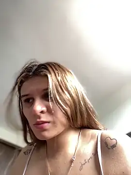 Snapshot of alison_parkerrr26 chatting on 22, 5, 2026 alison parkerrr26 online show from 22, 5, 2026