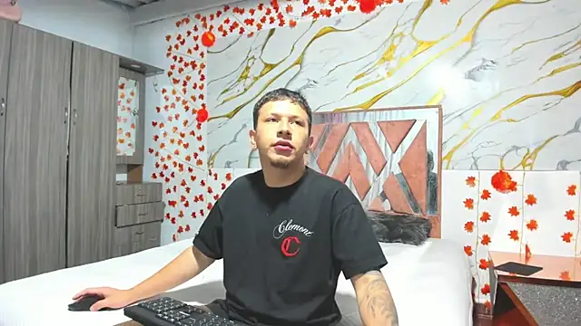 Cassie and nate online show from 25, 5, 2026