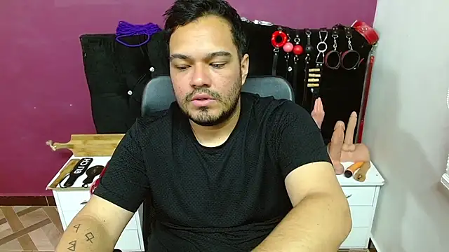 Snapshot of -AlejandroT- chatting on 1, 6, 2026 -AlejandroT- online show from 1, 6, 2026