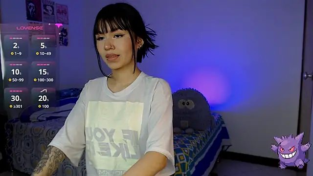NicoRobin7 online show from 17, 7, 2026