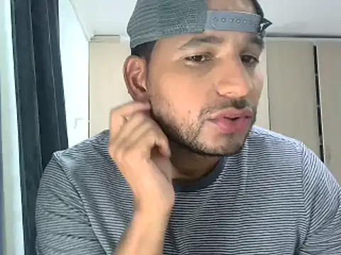 Snapshot of Bruno_vip chatting on 2, 6, 2026 Bruno vip online show from 2, 6, 2026