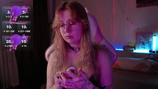 Snapshot of henby_streamss chatting on 12, 6, 2026 henby streamss online show from 12, 6, 2026