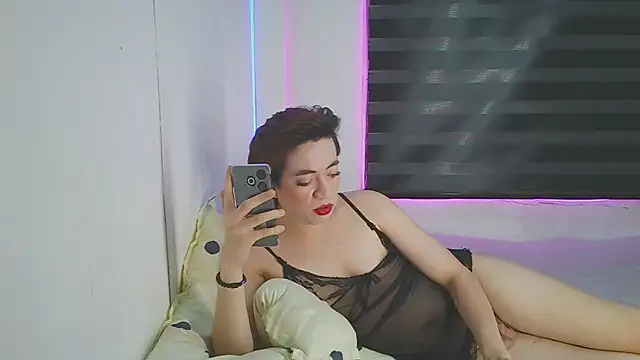 Pretty Bug online show from 12, 7, 2026
