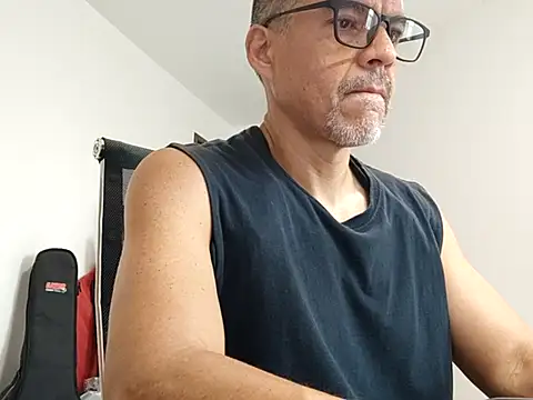 Gaceru01006 online show from 15, 7, 2026