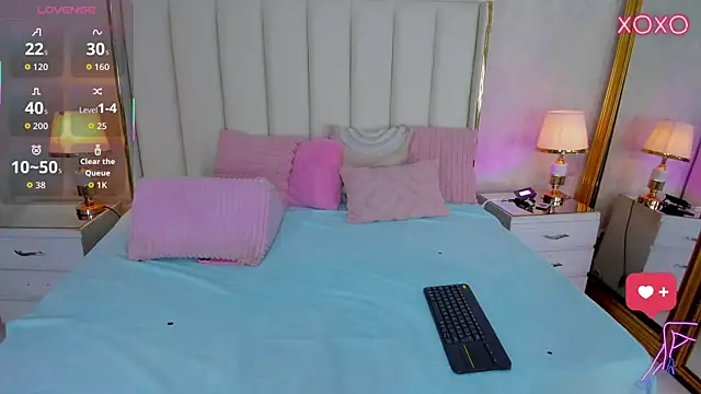 Snapshot of KaylaDavies chatting on 25, 6, 2026 KaylaDavies online show from 25, 6, 2026