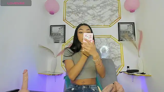 Snapshot of jaulyn_18__ chatting on 26, 5, 2026 jaulyn 18 online show from 26, 5, 2026
