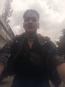 AlecBanne  online show from 25, 5, 2026