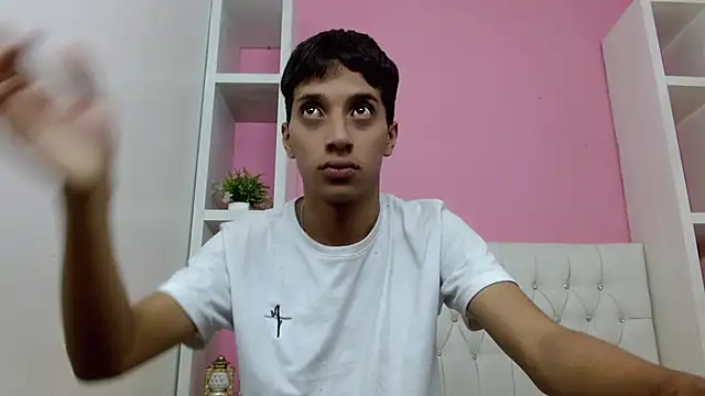 Snapshot of jl_brayan12 chatting on 27, 5, 2026 jl brayan12 online show from 27, 5, 2026
