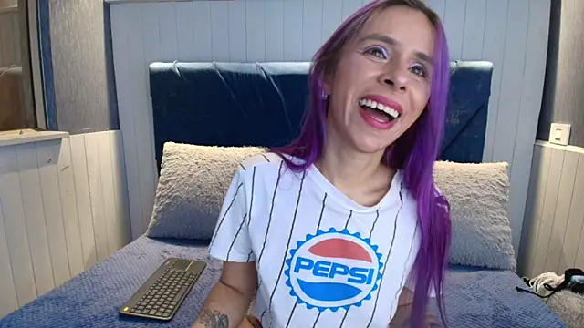 Snapshot of PurpleRose3x chatting on 31, 5, 2026 PurpleRose3x online show from 31, 5, 2026