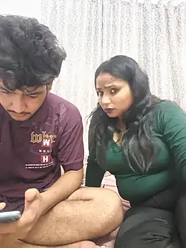 Snapshot of Hotshot_Love chatting on 8, 7, 2026 Hotshot Love online show from 8, 7, 2026