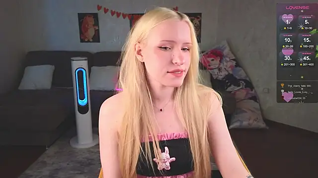 Snapshot of HILLOCHKA chatting on 2, 6, 2026 HILLOCHKA online show from 2, 6, 2026