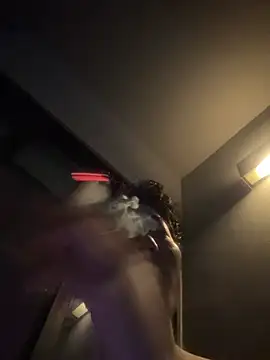 YourBadboy718 online show from 10, 6, 2026