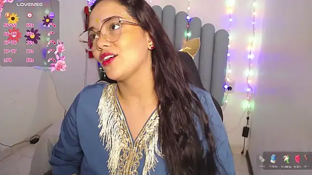 Snapshot of farah_samira chatting on 27, 5, 2026 farah samira online show from 27, 5, 2026