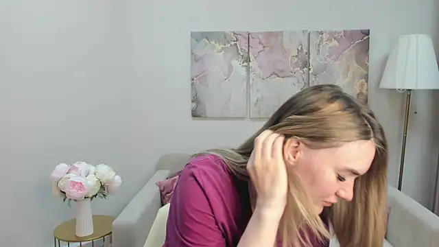 RoxyReignn online show from 28, 5, 2026