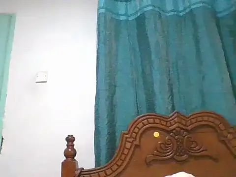 peacechloe online show from 17, 6, 2026
