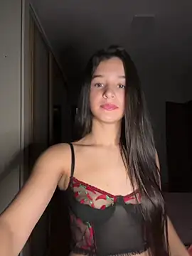 Snapshot of julhya_duarte chatting on 31, 5, 2026 julhya duarte online show from 31, 5, 2026