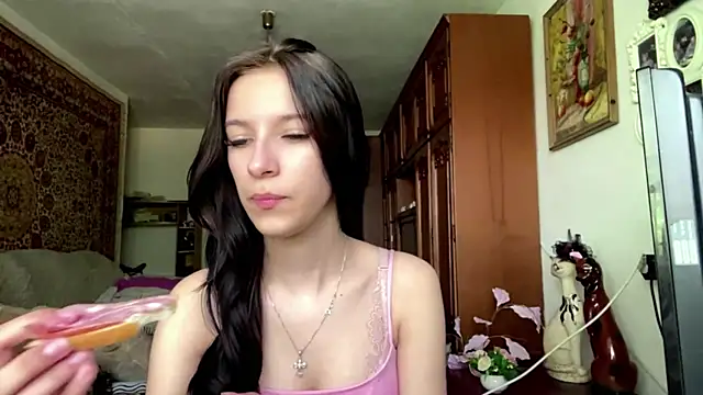 Snapshot of NeryLaffitte chatting on 27, 5, 2026 NeryLaffitte online show from 27, 5, 2026