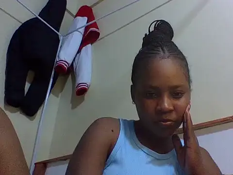 Prettydoll2 online show from 31, 5, 2026