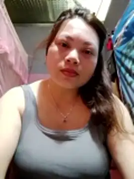 Snapshot of Qie_qir chatting on 27, 5, 2026 Qie qir online show from 27, 5, 2026