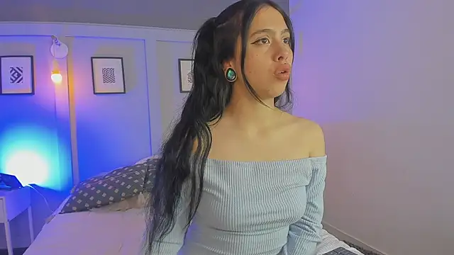 Snapshot of Kimdyy_ chatting on 13, 6, 2026 Kimdyy online show from 13, 6, 2026