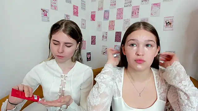 PlayfulMelly online show from 27, 5, 2026