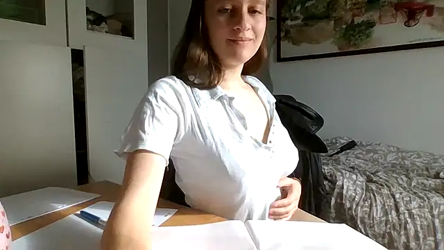 Snapshot of SoftieSophie chatting on 31, 5, 2026 SoftieSophie online show from 31, 5, 2026