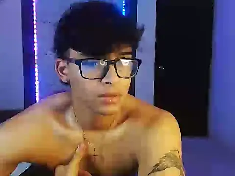 Snapshot of Mr_yisuzz chatting on 28, 5, 2026 Mr yisuzz online show from 28, 5, 2026