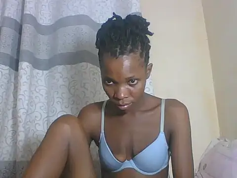 Snapshot of Sweet_Pinkpussy chatting on 4, 7, 2026 Sweet Pinkpussy online show from 4, 7, 2026