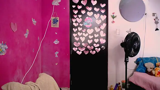 Snapshot of luna_ass12 chatting on 30, 6, 2026 luna ass12 online show from 30, 6, 2026