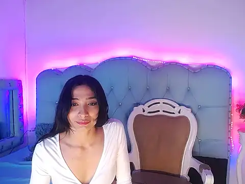 Snapshot of Emily_Cavendish chatting on 28, 5, 2026 Emily Cavendish online show from 28, 5, 2026