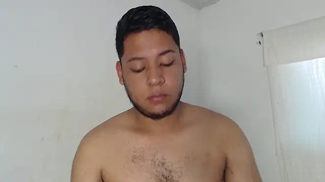 Snapshot of nicolas_cr1 chatting on 27, 5, 2026 nicolas cr1 online show from 27, 5, 2026