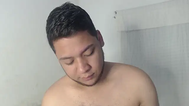 Snapshot of nicolas_cr1 chatting on 29, 5, 2026 nicolas cr1 online show from 29, 5, 2026