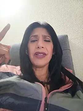 Snapshot of Samantha01_Rosse01 chatting on 28, 5, 2026 Samantha01 Rosse01 online show from 28, 5, 2026