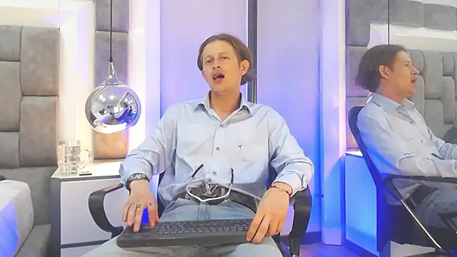 AnthonyStone  online show from 30, 5, 2026