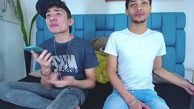 STRANGER BOYS online show from 15, 7, 2026