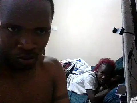 Snapshot of tinyy-bee chatting on 1, 6, 2026 tinyy-bee online show from 1, 6, 2026