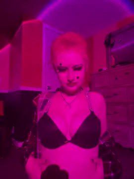 Snapshot of whimsicallylusty chatting on 1, 6, 2026 whimsicallylusty online show from 1, 6, 2026
