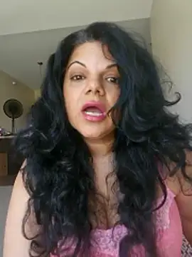 Snapshot of habibiforyou81 chatting on 6, 6, 2026 habibiforyou81 online show from 6, 6, 2026