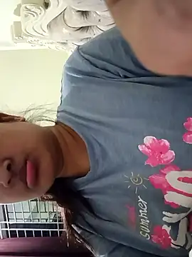 Snapshot of Neha-71 chatting on 4, 6, 2026 Neha-71 online show from 4, 6, 2026