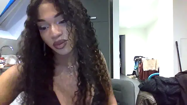 Snapshot of Loren4a chatting on 13, 7, 2026 Loren4a online show from 13, 7, 2026