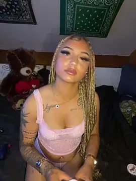 YoungXylena online show from 31, 5, 2026