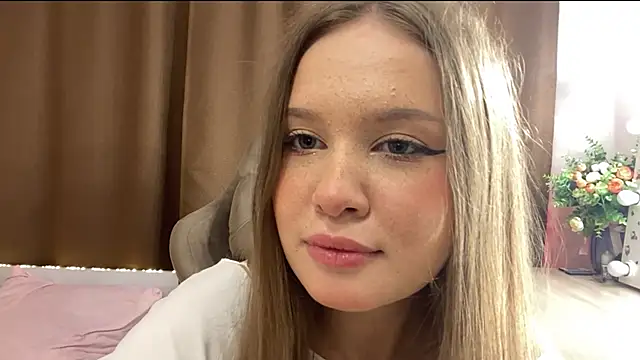 StefiMoon online show from 28, 5, 2026